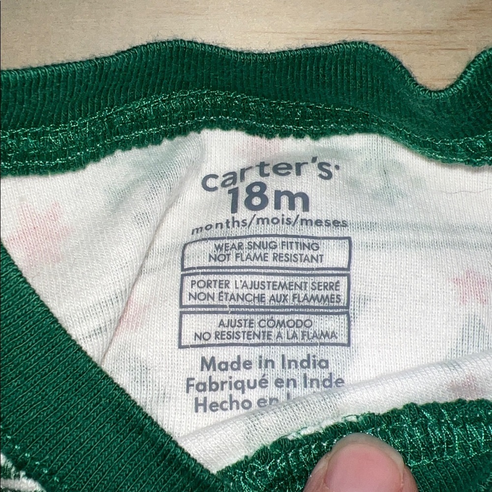 Carter's Green and Red Holiday Pajama Set 100 % Cotton Sz 18M - Picture 7 of 8